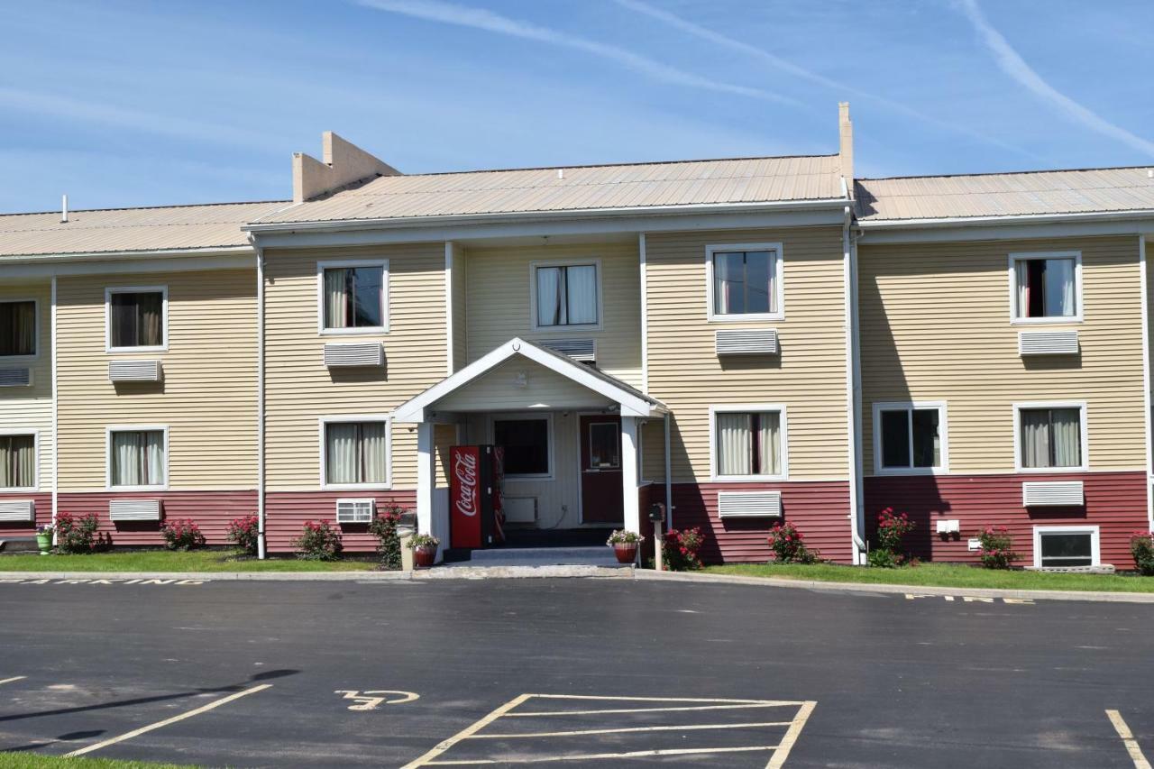 Budget Inn Ontario Ontario Center Exterior foto